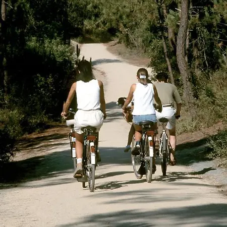 Kemp Camping Sunissim Le Zagarella By Locatour