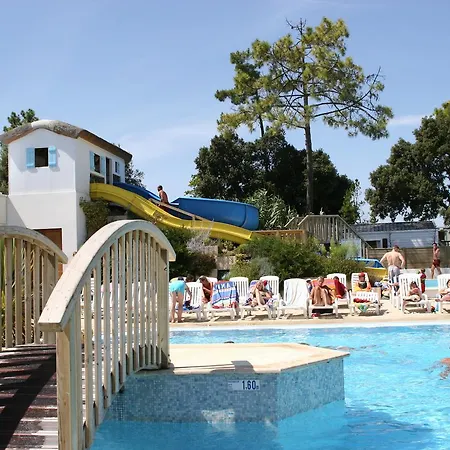 Kemp Camping Sunissim Le Zagarella By Locatour 4*